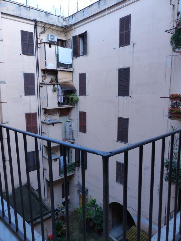 Between Termini & Colosseo Рим Экстерьер фото