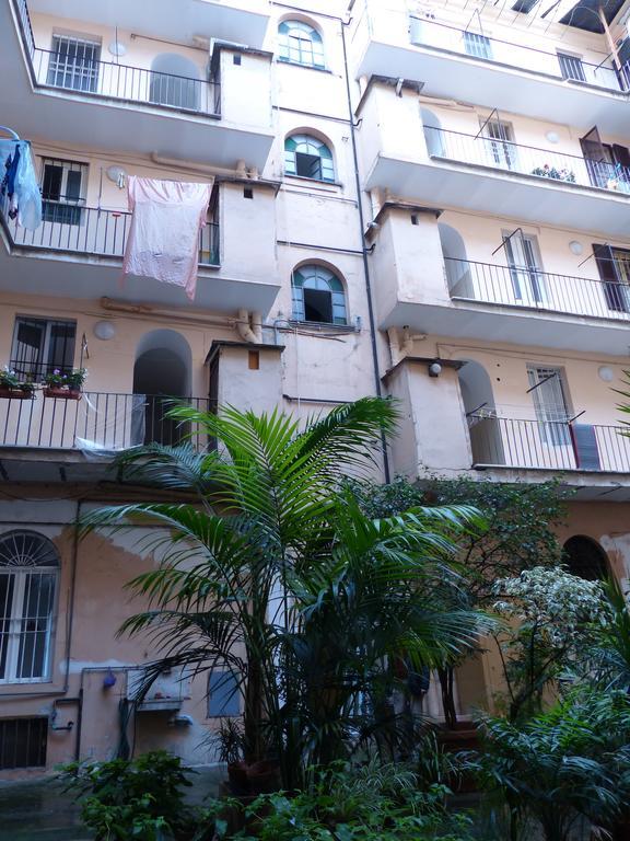 Between Termini & Colosseo Рим Экстерьер фото